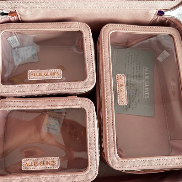 Allie Glinda pink makeup package - Picture 3 of 15